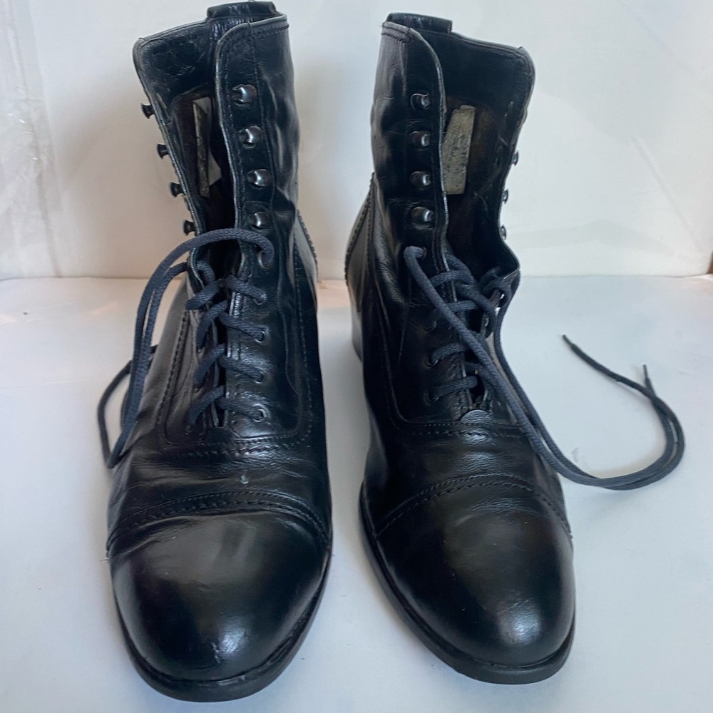 Vintage Gabor women’s  Black Leather Boots 6.5